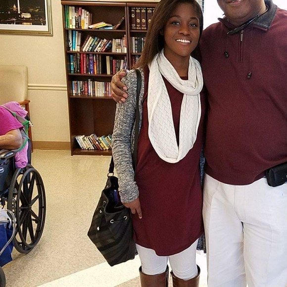 Meet your Posher, Veronica Haney - Picture 5 of 8